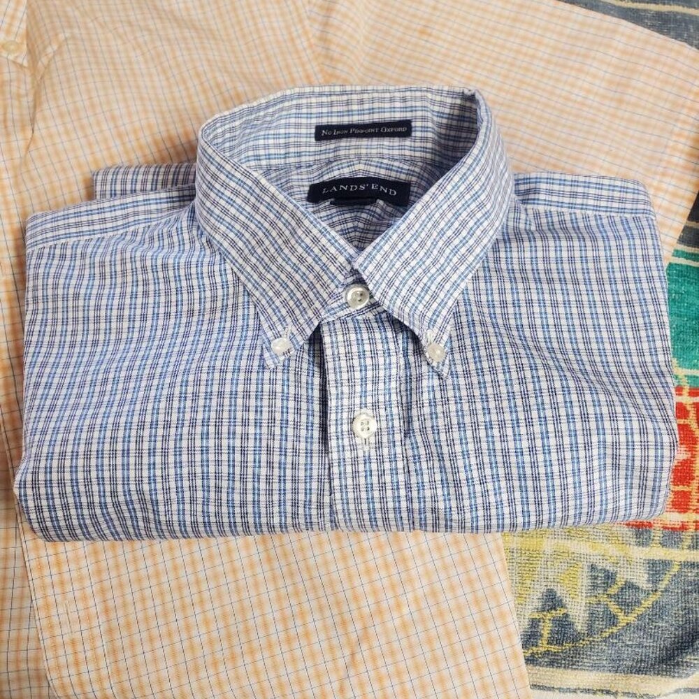 Lands' End 100% Cotton Short Sleeved No Iron Button Down Collar Shirt